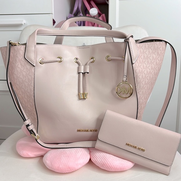 Michael Kors Handbags - Michael Kors bag and wallet